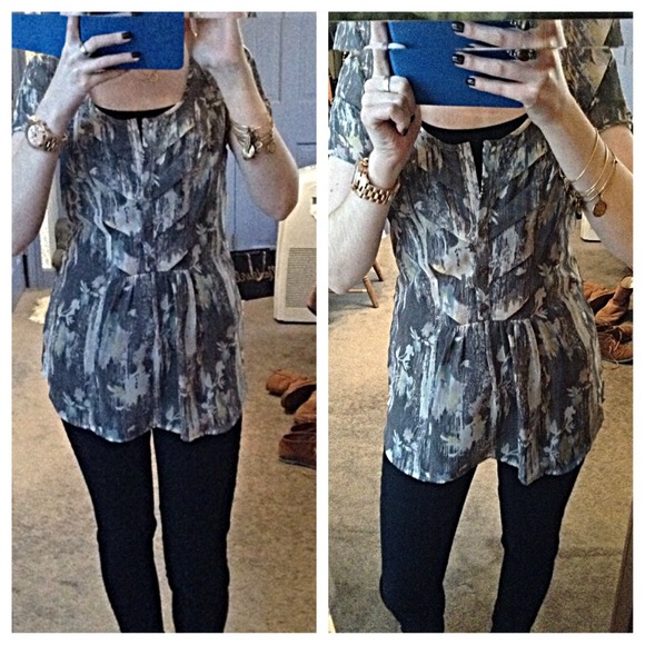 Urban Outfitters Blouse XS - Picture 2 of 3