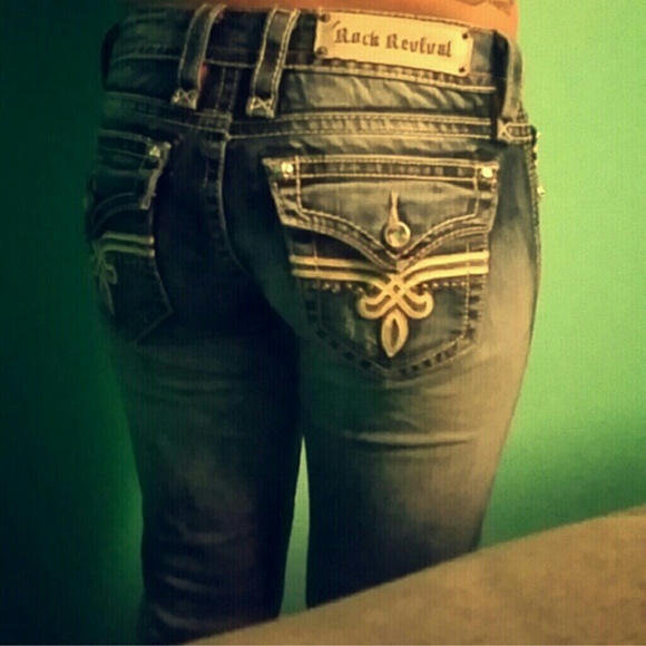 ROCK REVIVAL JEANS