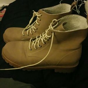 Cute h&m tan booties