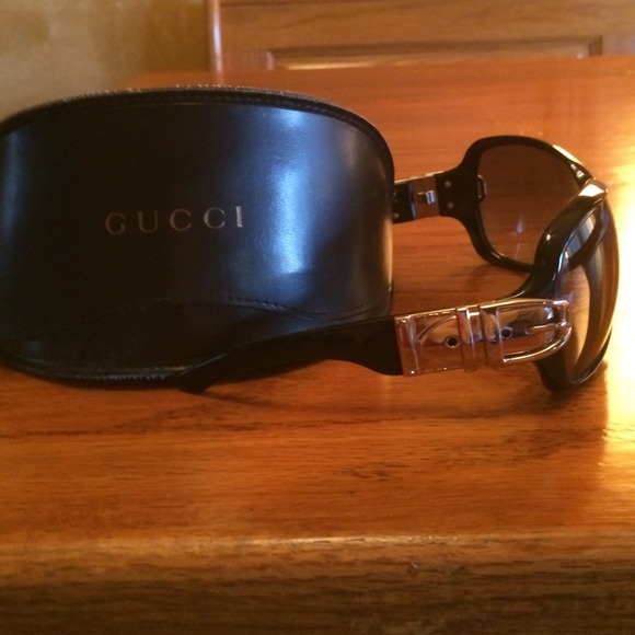 Beautiful Authentic Gucci sunglasses.