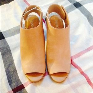NWT Mossimo booties