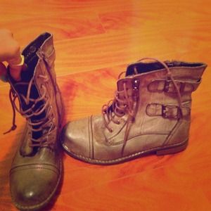 CUTE COMBAT BOOTS