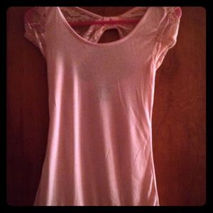 Cute  cutout top :)