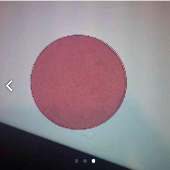 MAC Welldressed Blush SOLD ON MUABS - Picture 4 of 4
