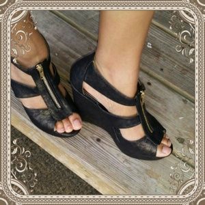 💕Dark brown/bronze wedges with front zipper