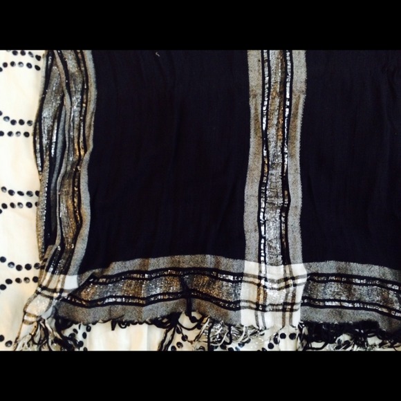 Black white plaid scarf