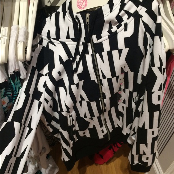 VS PINK LOGO SWEATER BUY TODAY ONLY 1/16