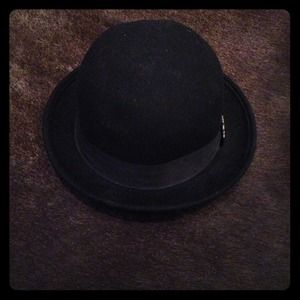 Talula wool hat with grosgrain ribbon detail.