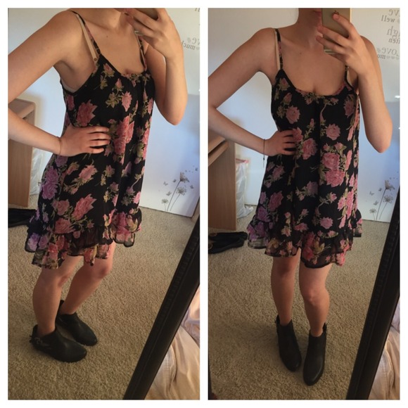 Floral black dress LOWEST PRICE - Picture 2 of 4