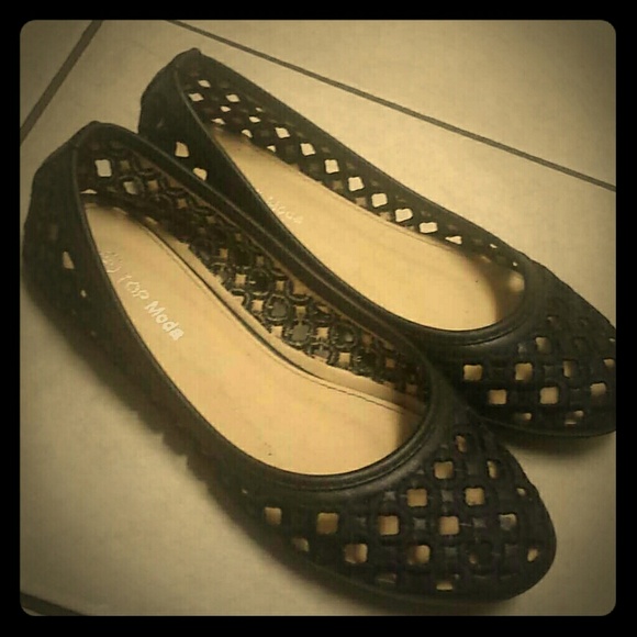 Cute black flats