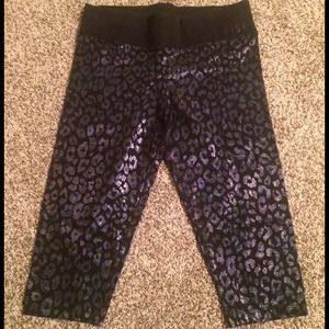 Victoria's Secret pink capris size medium