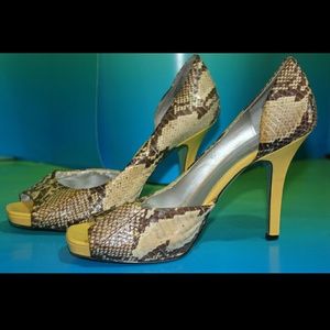 Jessica Simpson 4 1/2 inch pumps