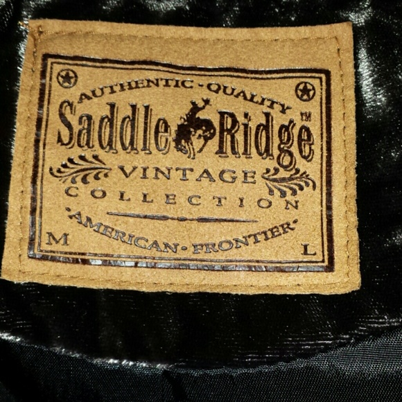 Stunning velvet southwest vintage outfit - Picture 4 of 4