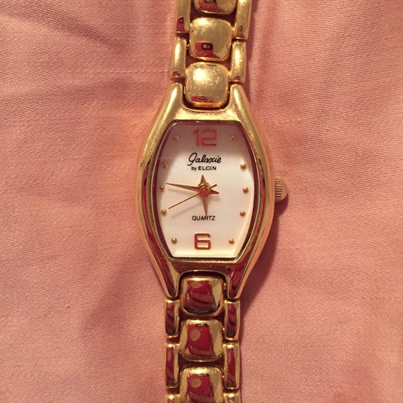 Watch - Picture 2 of 3