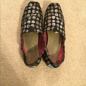 TOMS shoes
