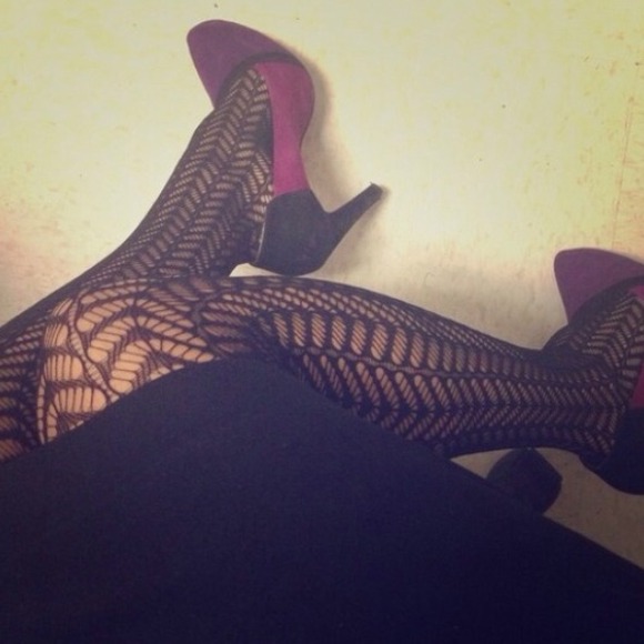 Last1 Chevron Fishnet Triangle Tight Stocking - Picture 3 of 3