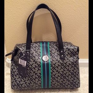 Brand new Tommy Hilfiger purse!