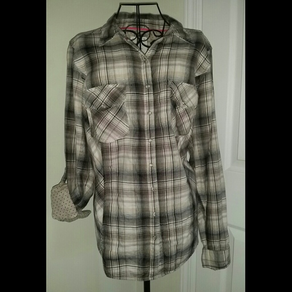 58 - Plaid snap down collared shirt