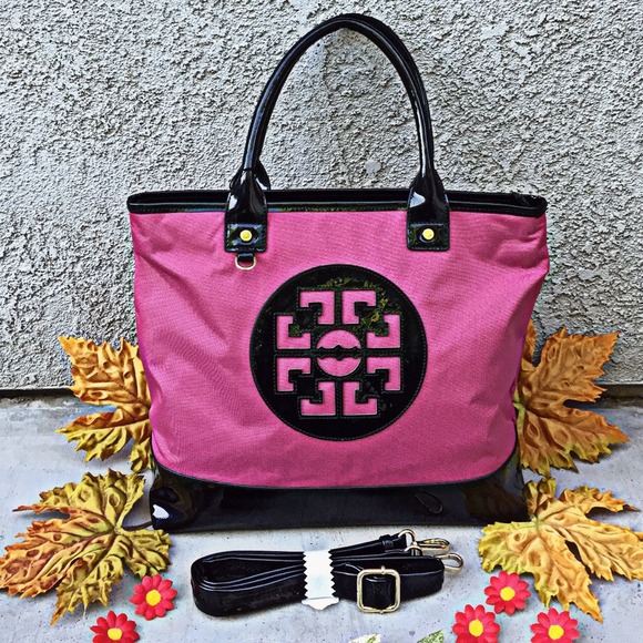 Handbags - ❗️🚫SOLD❗️A Passions Medallion Handbag