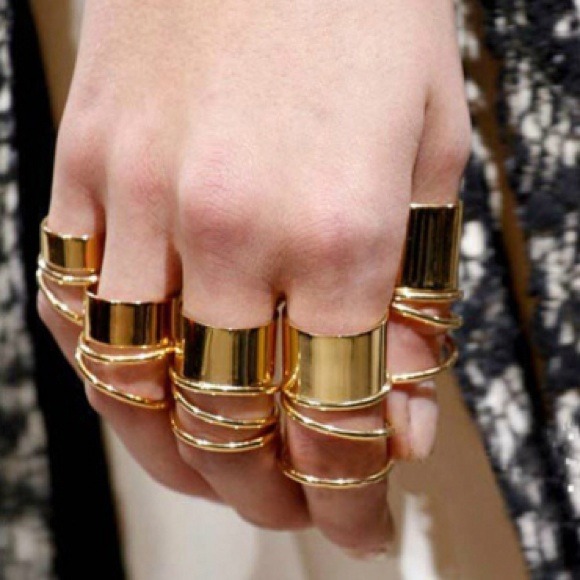🆕✨Gold finger rings! ✨ NWOT SOLD!