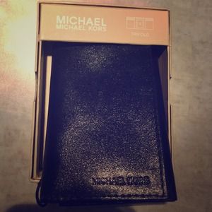 Michael Kors Mens Wallet- New!!