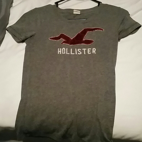Hollister top