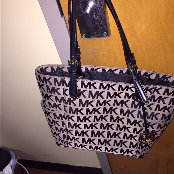 Black MK Logo Handbag *Gently Used*