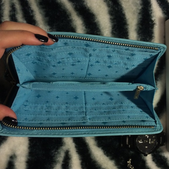 Fossil Wallet - Picture 2 of 3