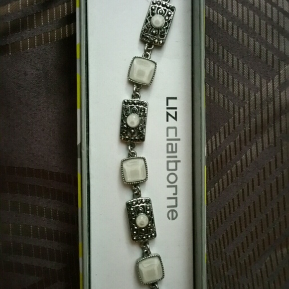 Liz Claiborne Bracelet NIB