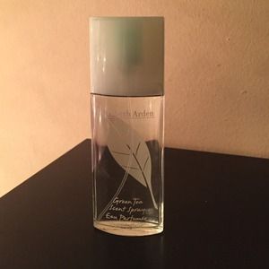 🚫FINAL PRICE🚫Elizabeth Arden green tea perfume