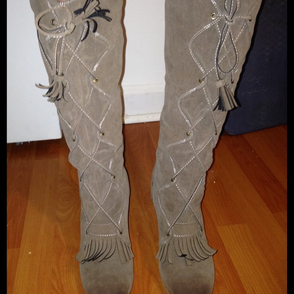 Coconut Burley Boots