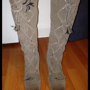 Coconut Burley Boots