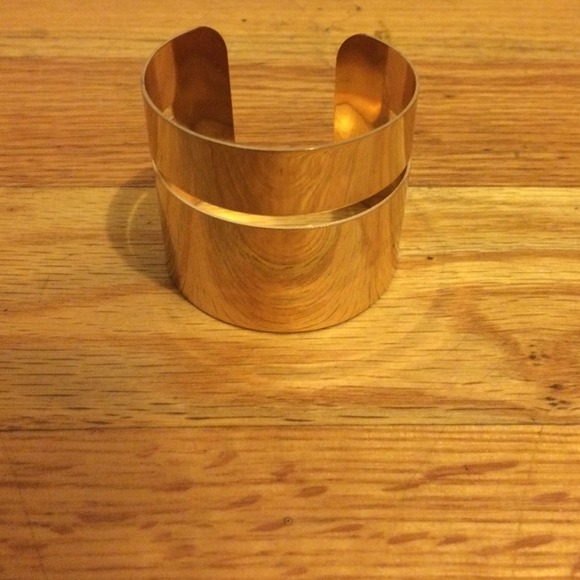 Gold bracelet - Picture 1 of 1