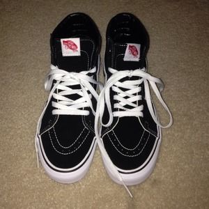 BRAND NEW Vans Sk8 Hi Womens 9.5
