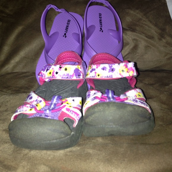 Toddler girl sandals 💜