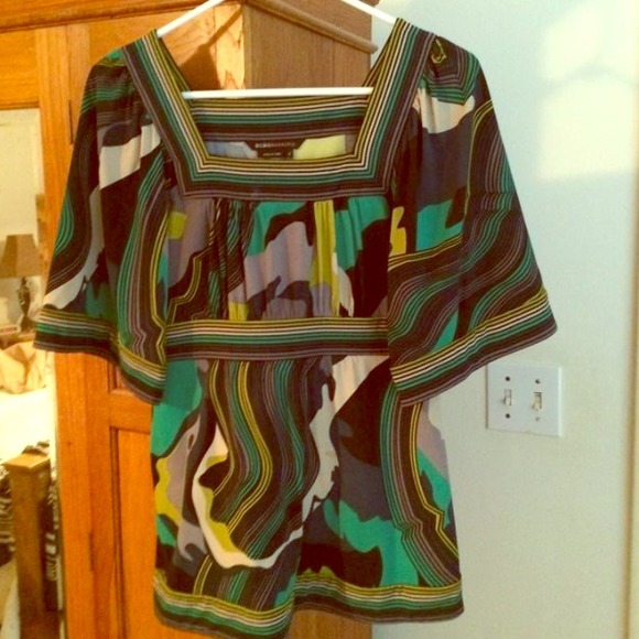 BCBG top