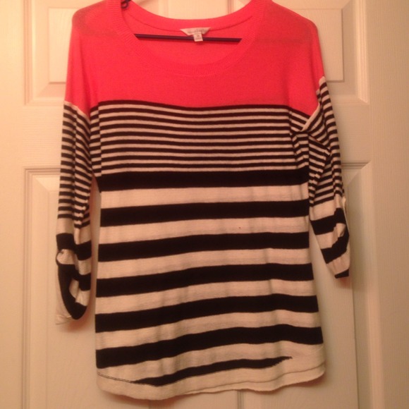 Three quarter sweater