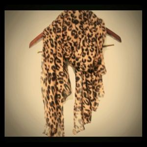 Leopard blanket scarf