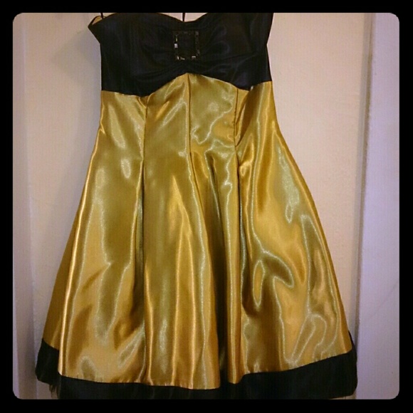 Jessica McClintock gold and black bow dress