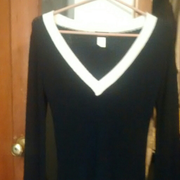 Black and white dress with buttons
