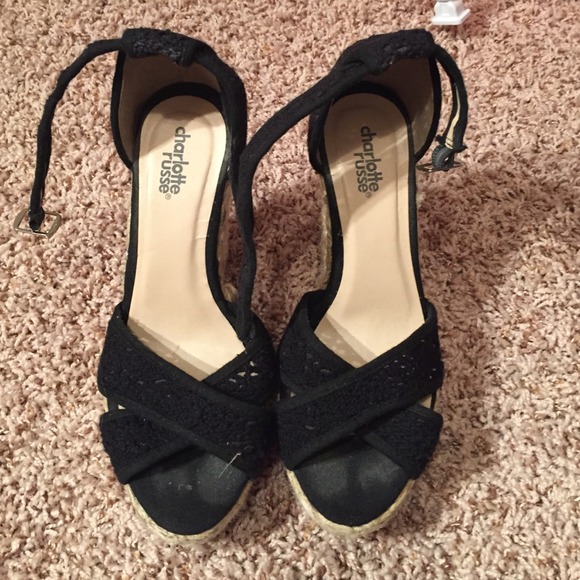 Black and Tan wedges!