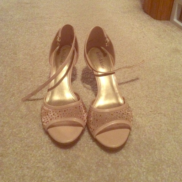Kelly&Katie prom heels light taupe