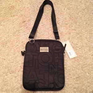 NWT Kenneth Cole Reaction Crossbody LAST CHANCE