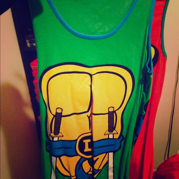 Ninja turtle shirt this one has a hood on back