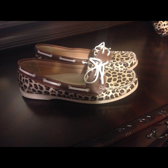 Cheetah print shoes