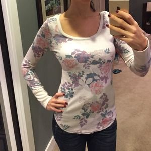 🚫sold🚫Floral thermal from urban outfitters