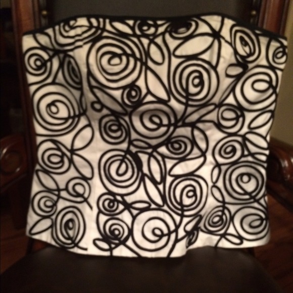 💖💖White House Black Market Top💝💝