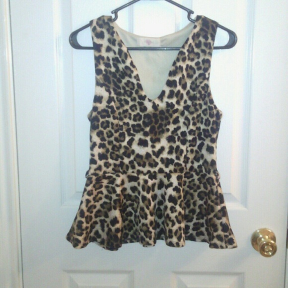 CHEETAH PRINT TOP