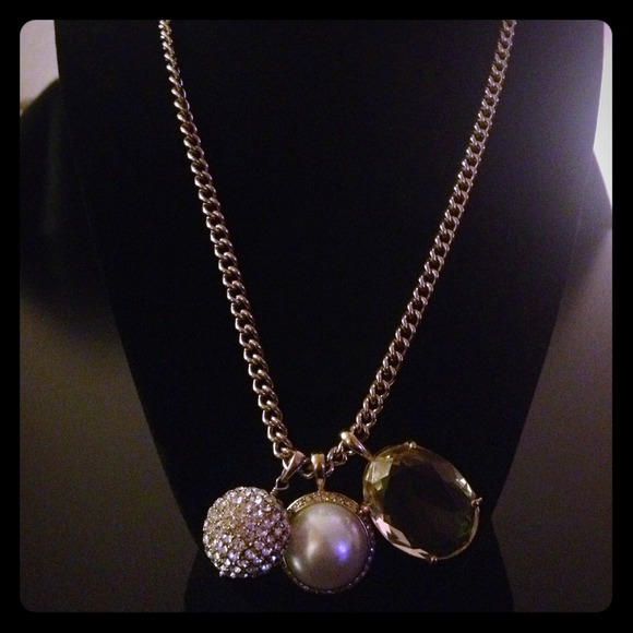 Beautiful Ann Taylor Chain Necklace