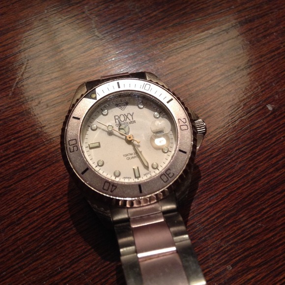 🚫SOLD🚫 Roxy Women's Watch - Picture 4 of 4